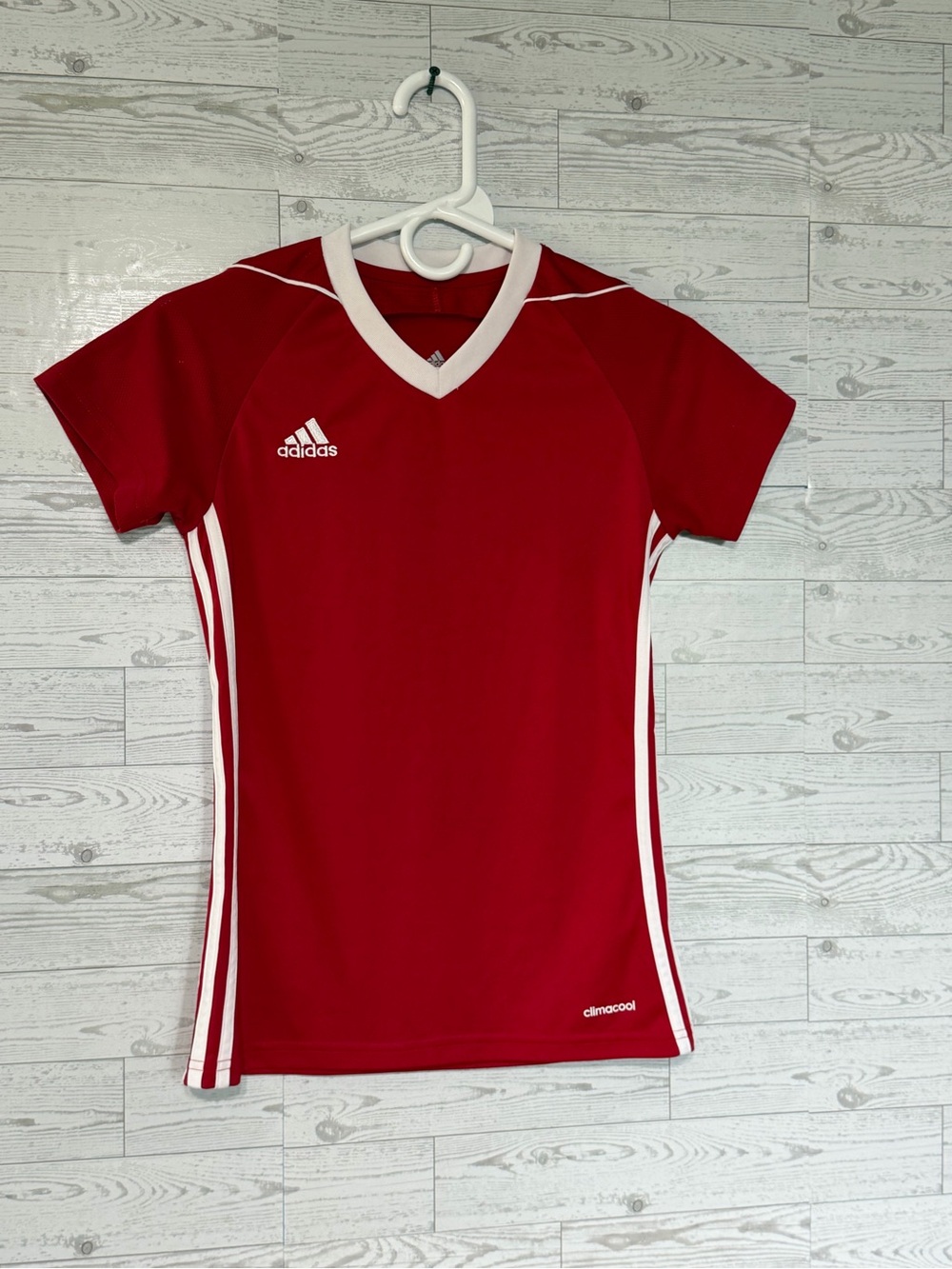 Adidas Womens Red Climacool V-Neck Athletic Short Sleeve Top 2XS⁠